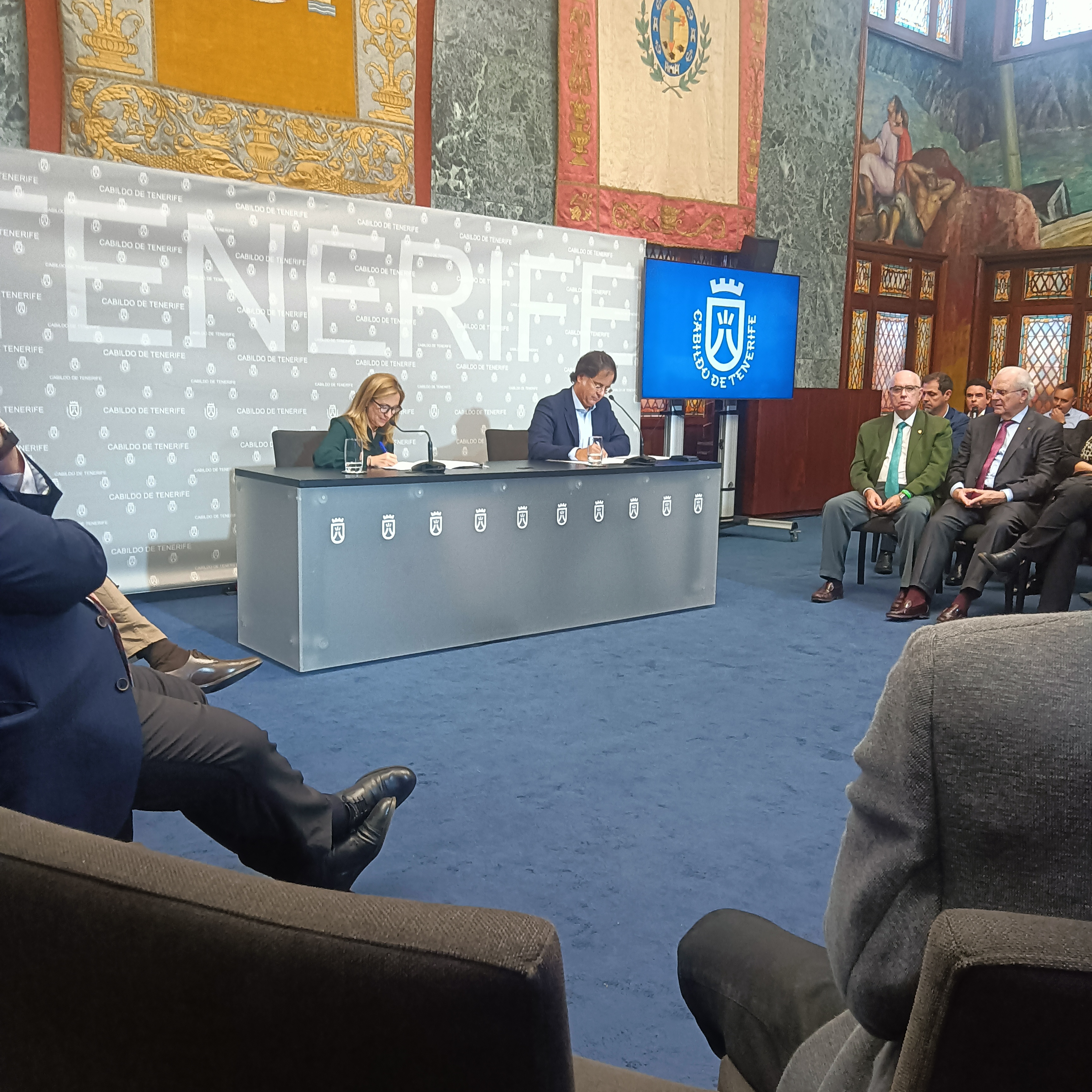 IMAGEN 3ER ENCUENTRO POR LA MOVILIDAD CABILDO TF.jpg