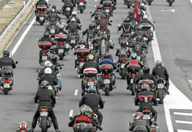 LA MOTOCICLETA ES LA ÚNICA TIPOLOGÍA DE VEHÍCULOS QUE CRECE EN PLENA CRISIS